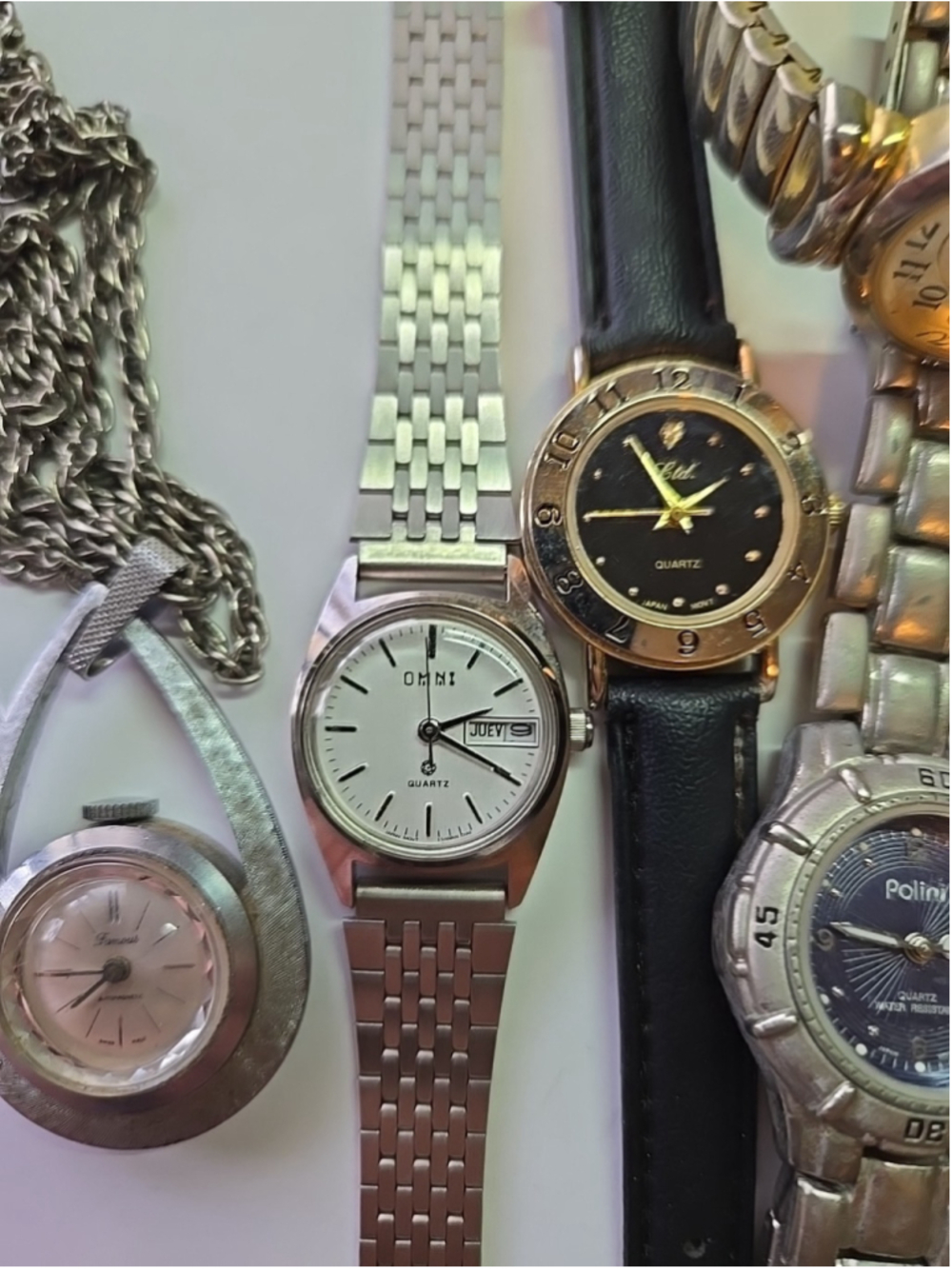 Five Vintage Women's Watches All Different Kinds For Parts Or Repair - Picture 3 of 12